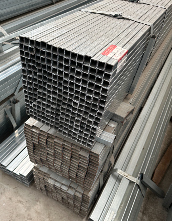 鹤壁现货供应30*50*2镀锌方管50*80*3.0 20*20*1.5 20*40*2.0规格齐全